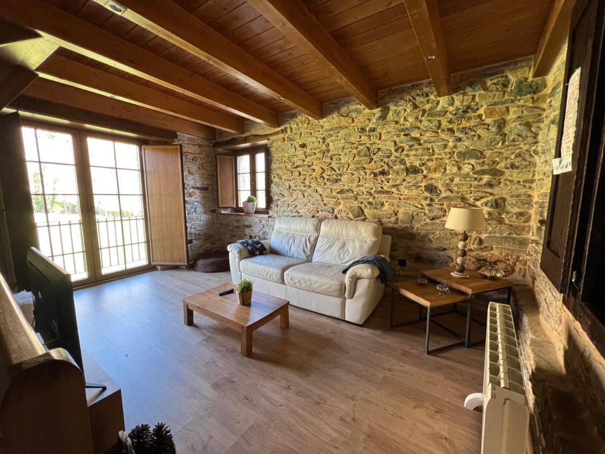 Casa rural LA TORRE recién rehabilitada. Las Herrerías Esterno foto