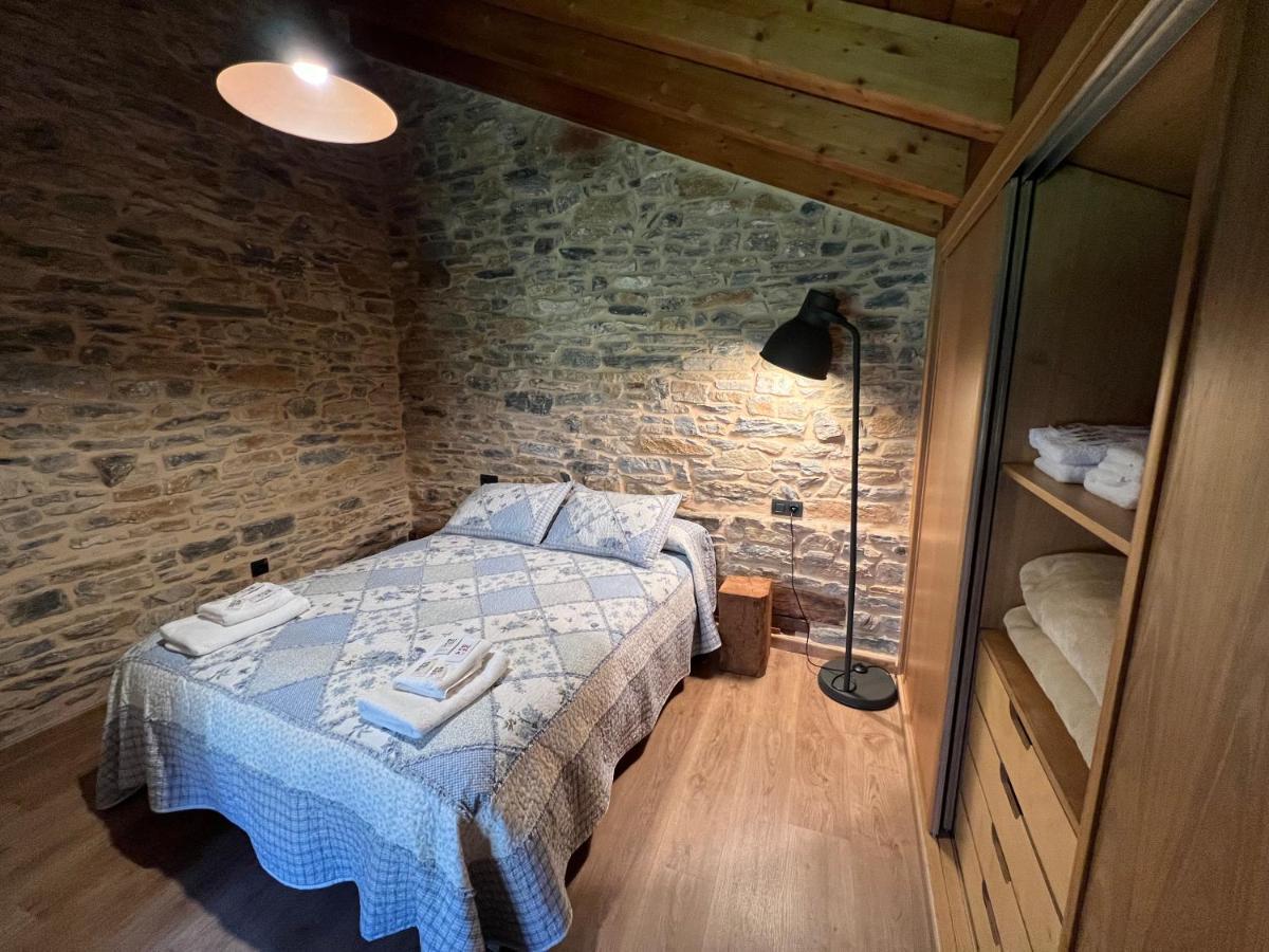 Casa rural LA TORRE recién rehabilitada. Las Herrerías Esterno foto