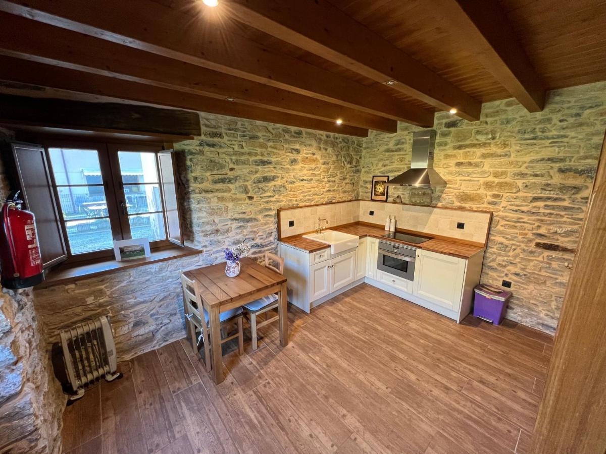 Casa rural LA TORRE recién rehabilitada. Las Herrerías Esterno foto